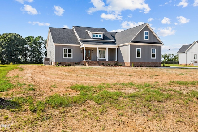 2237 Heartland Rd, Battleboro, NC 27809 - craftsman-style house featuring a porch, crawl space, and a shingled roof