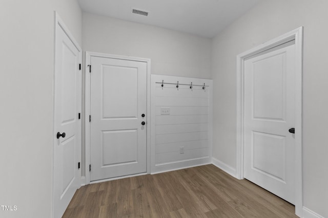 1319 Richfield Oaks Dr, Fuquay Varina, NC 27526 - mudroom with wood finished floors and baseboards