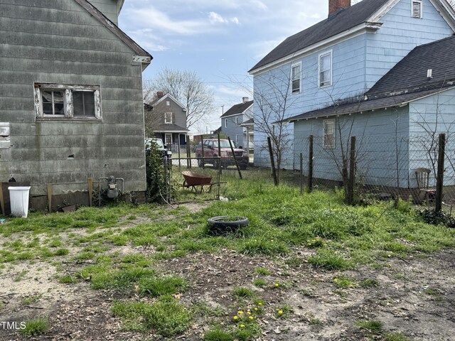 921 Franklin St, Roanoke Rapids, NC 27870 - view of yard