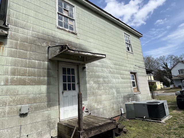 921 Franklin St, Roanoke Rapids, NC 27870 - back of property