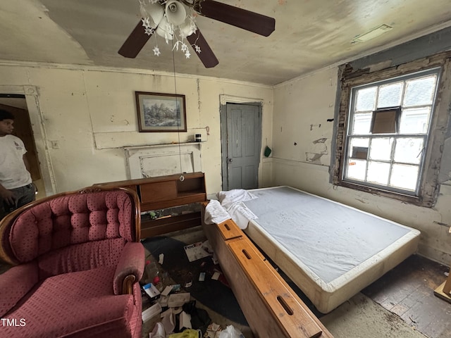 921 Franklin St, Roanoke Rapids, NC 27870 - bedroom with ceiling fan