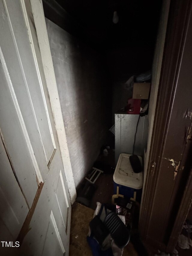921 Franklin St, Roanoke Rapids, NC 27870 - view of bathroom