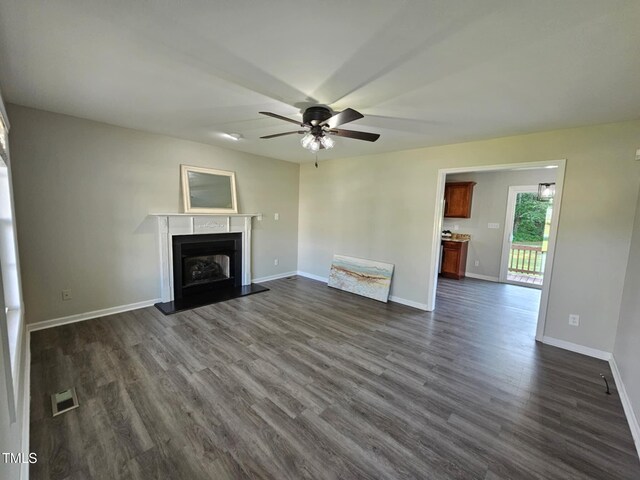 216 Edgecombe Dr, Spring Lake, NC 28390 - photo 14