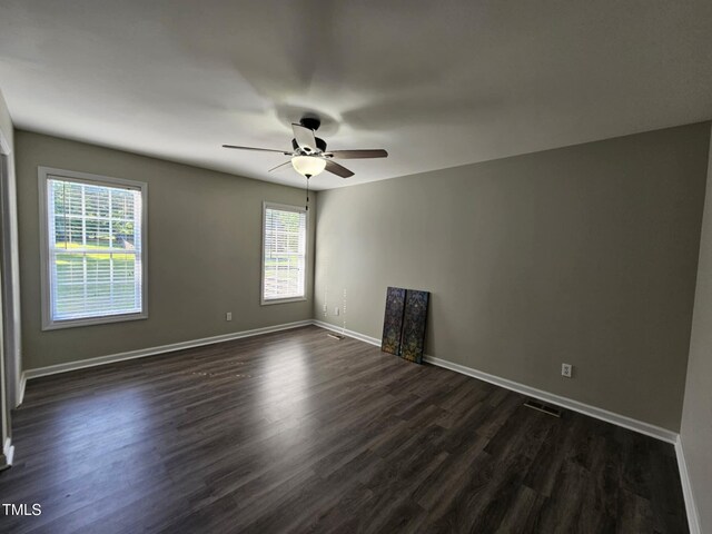 216 Edgecombe Dr, Spring Lake, NC 28390 - photo 35