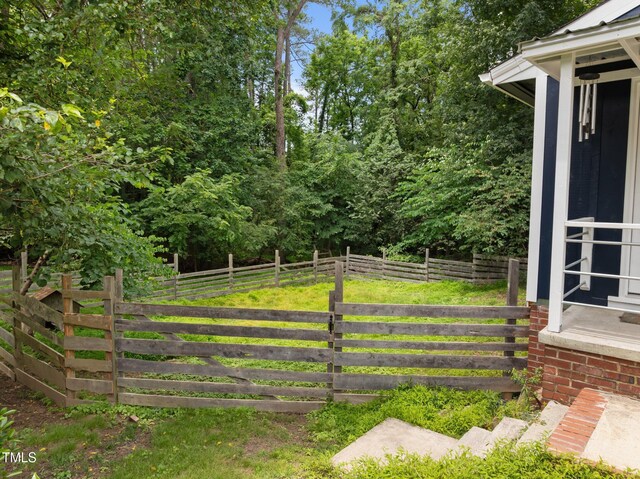 105 Hanna St, Carrboro, NC 27510 - view of yard