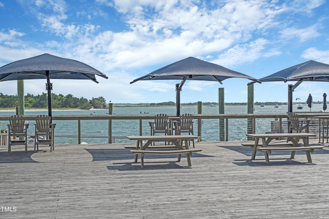 813 Broad St, Beaufort, NC 28516