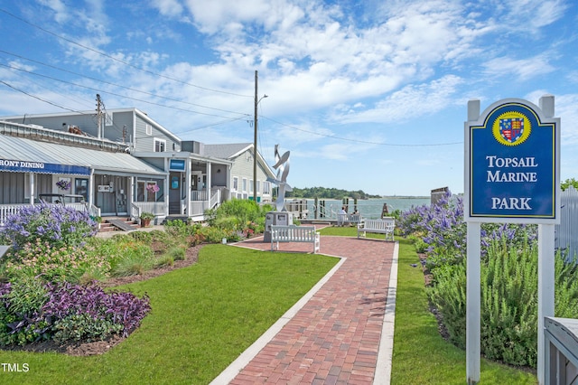 813 Broad St, Beaufort, NC 28516
