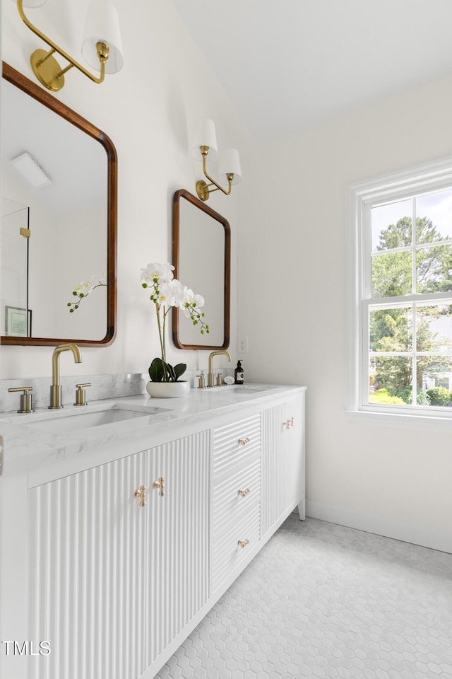 16 Cedar Hill Dr, Durham, NC 27713 - bathroom featuring double vanity