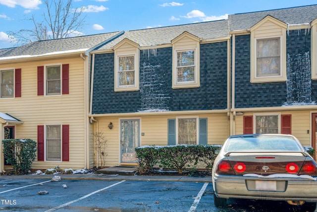 1505 Clermont Rd Unit 15, Durham, NC 27713 - townhome / multi-family property featuring uncovered parking and roof with shingles