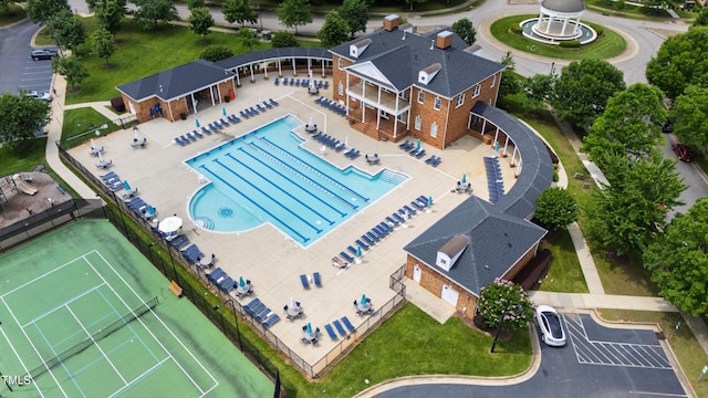 818 Bryant St, Raleigh, NC 27603 - drone / aerial view of a pool