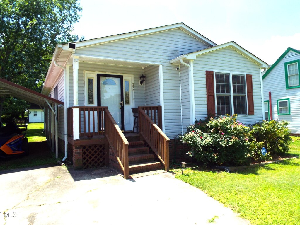 220 Howard St, Burlington, NC 27217 - photo 1