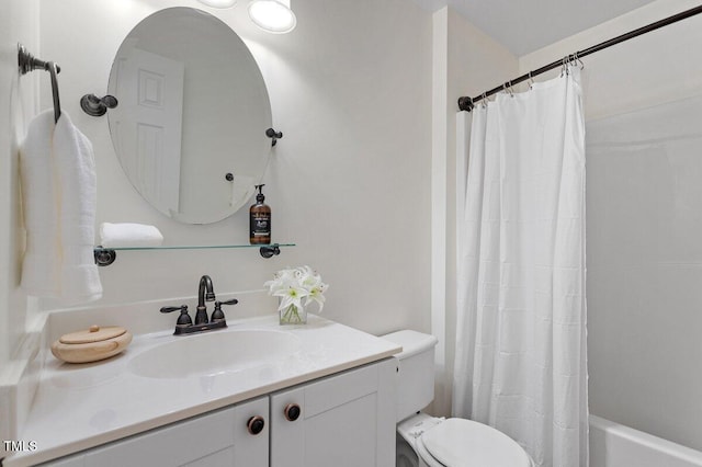 1851 Trailwood Heights Ln, Raleigh, NC 27603 - bathroom featuring vanity and shower / bath combo with shower curtain