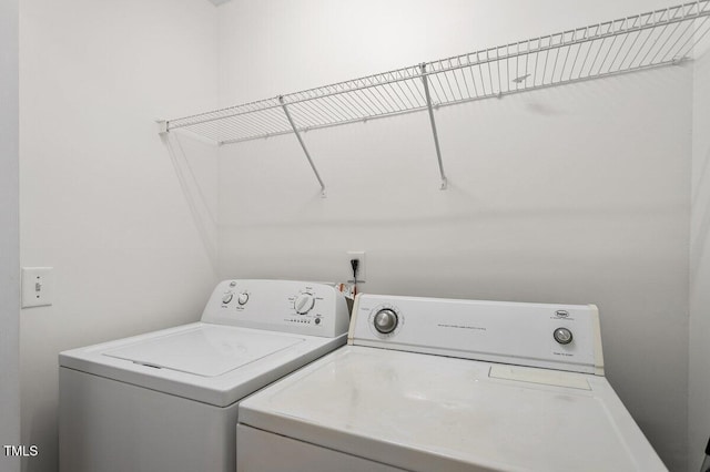 1851 Trailwood Heights Ln, Raleigh, NC 27603 - washroom featuring washer and clothes dryer