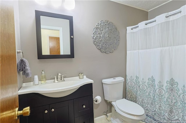 874 Santiato Dr, Fayetteville, NC 28314 - bathroom with vanity, toilet, and a shower with curtain