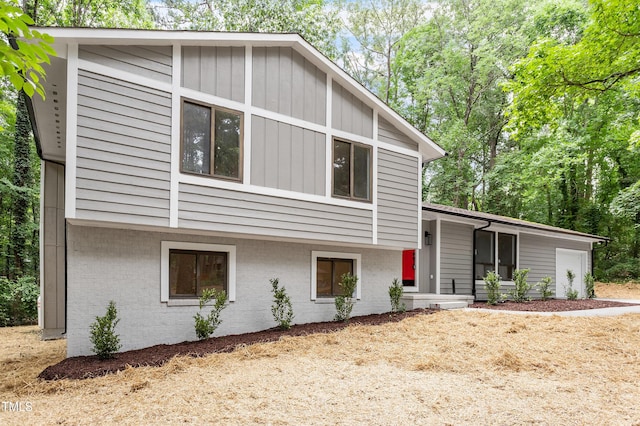 2905 Scuppernong Ln, Durham, NC 27703 - view of front of property featuring brick siding