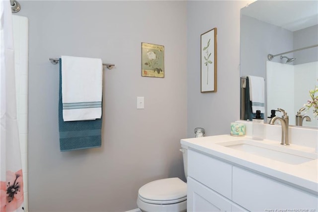 108 Pine St, Dunn, NC 28334 - full bathroom featuring vanity, toilet, and a shower with curtain