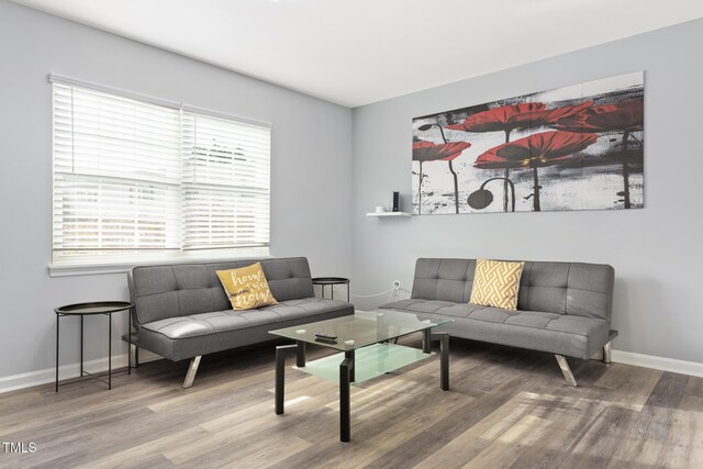 1002 Willow Dr Apt 107, Chapel Hill, NC 27514 - photo 2