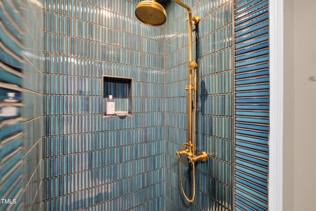 210 E Trinity Ave, Durham, NC 27701 - bathroom view of a tile shower