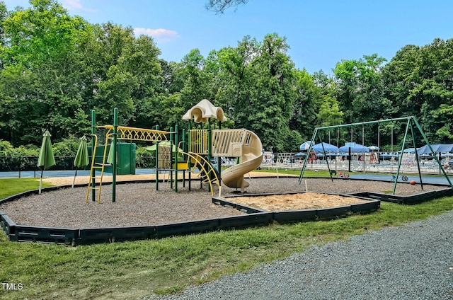 311 Westbrook Dr, Carrboro, NC 27510 - view of community play area