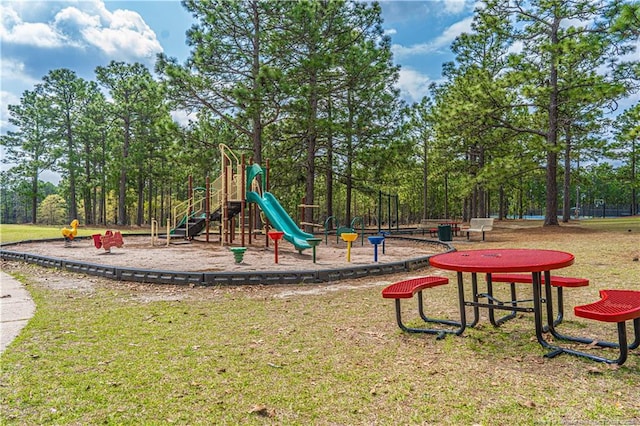 516 Carolina Way, Sanford, NC 27332