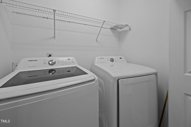 9908 Jerome Ct, Raleigh, NC 27617 - laundry area featuring washer and clothes dryer