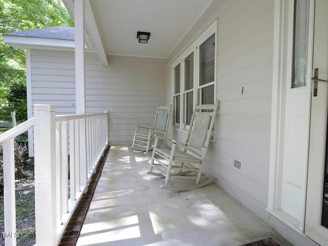 637 Shadywood Ln, Raleigh, NC 27603 - view of covered porch