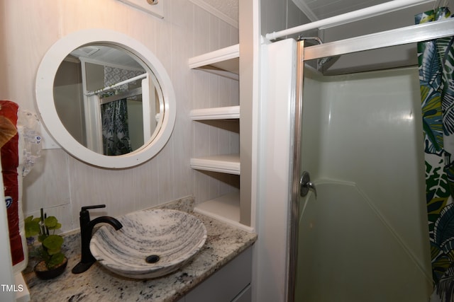 521 S Lombard St, Clayton, NC 27520 - full bath with curtained shower, vanity, and crown molding