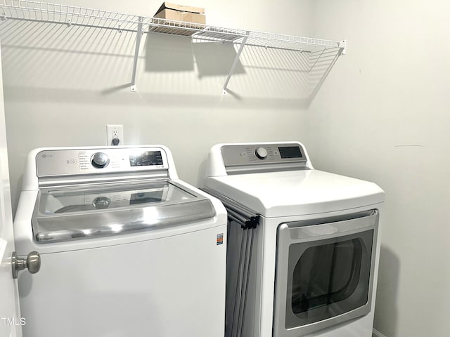 2002 Strickland Oak Way, Durham, NC 27703 - laundry area featuring independent washer and dryer