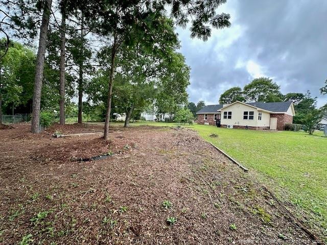162 E Twelve Oaks Rd, Raeford, NC 28376 - view of grassy yard