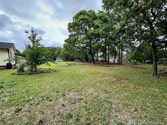 162 E Twelve Oaks Rd, Raeford, NC 28376 - view of green lawn