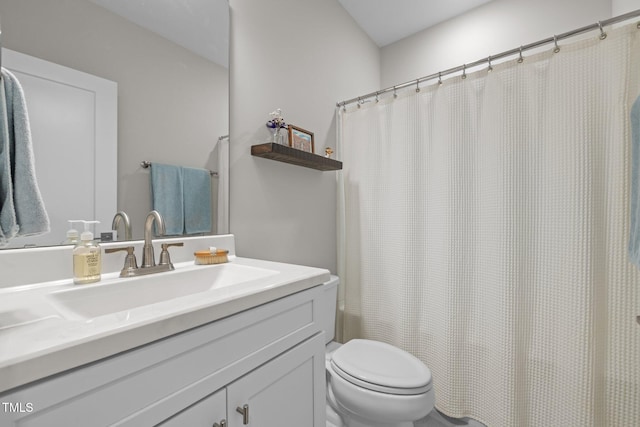 10310 Sablewood Dr Unit 211, Raleigh, NC 27617 - full bath featuring vanity and curtained shower