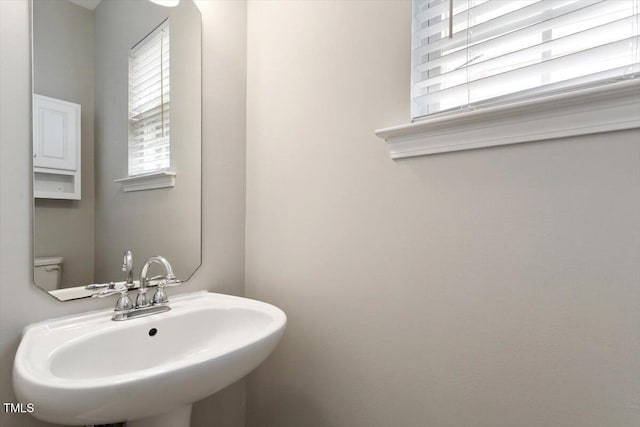 1016 Goldmist Ln, Durham, NC 27713 - bathroom featuring a sink