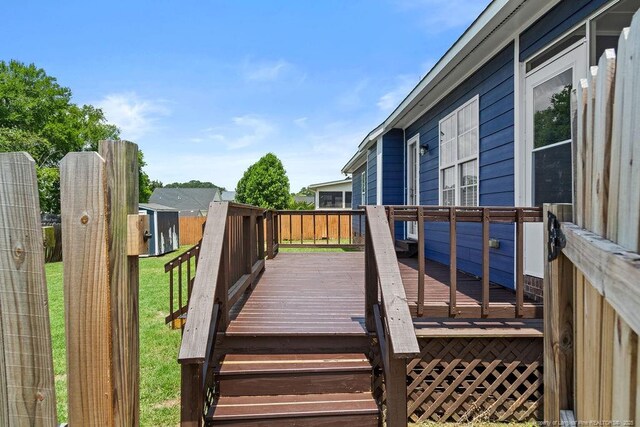 3118 High Plains Dr, Hope Mills, NC 28348 - deck with a yard