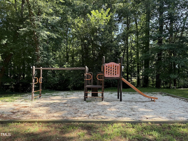 6202 Dixon Dr, Raleigh, NC 27609 - photo 28