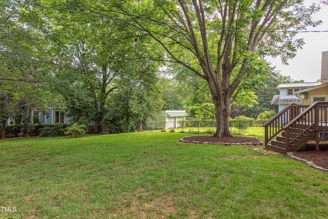 601 E Franklin St, Raleigh, NC 27604 - view of yard with stairway