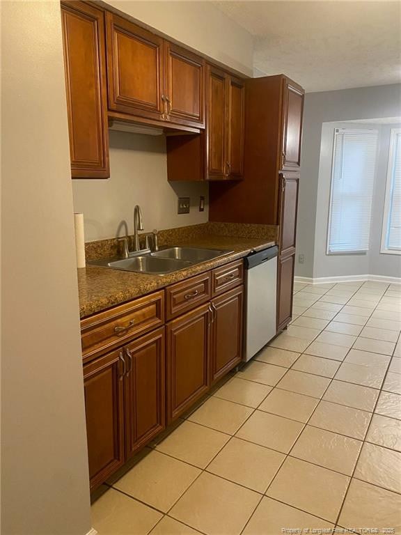 6887 Baystone Rd, Fayetteville, NC 28314 - photo 2