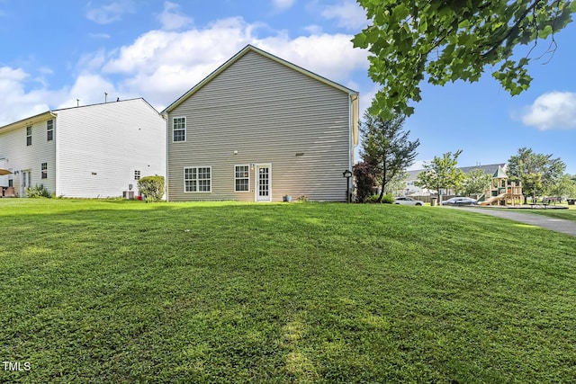 160 Chandler Springs Dr, Holly Springs, NC 27540 - back of property with a lawn