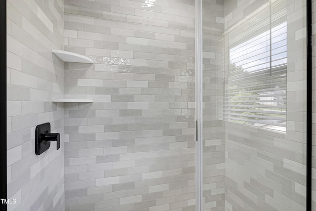 1410 Joe Louis Ave, Raleigh, NC 27610 - bathroom with a tile shower