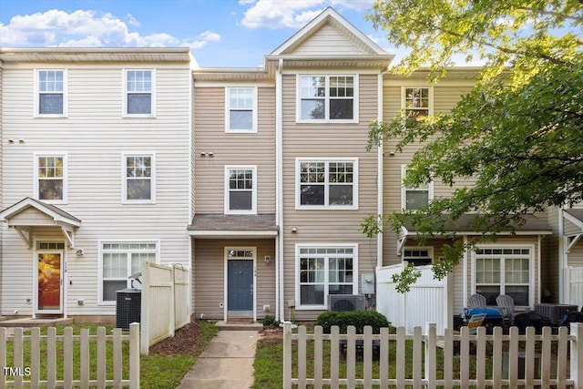 330 Gilman Ln Unit 109, Raleigh, NC 27610 - townhome / multi-family property with a fenced front yard