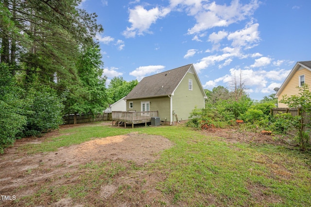816 Kimpton Ct, Fuquay Varina, NC 27526 - rear view of house featuring a wooden deck