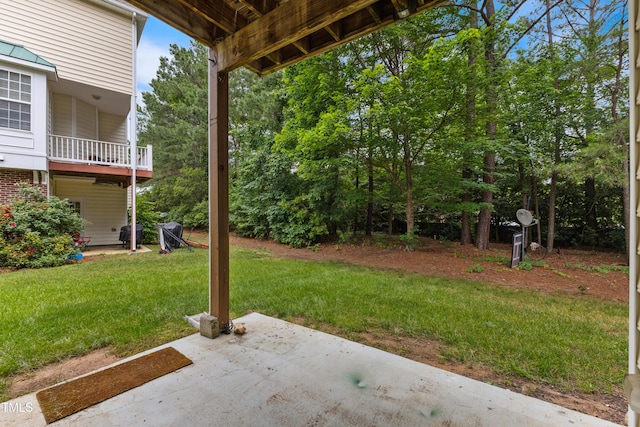 5503 Silver Moon Ln, Raleigh, NC 27606 - view of grassy yard featuring a patio area