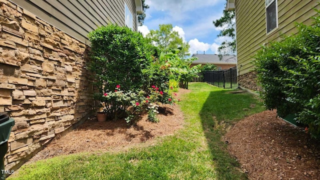 1016 Dotson Way, Apex, NC 27523 - view of yard