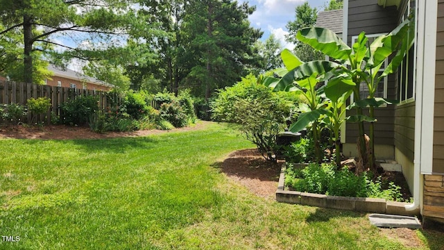 1016 Dotson Way, Apex, NC 27523 - view of yard