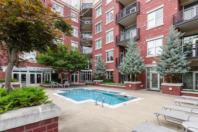 618 N Boylan Ave Unit 520, Raleigh, NC 27603 - community pool featuring a patio