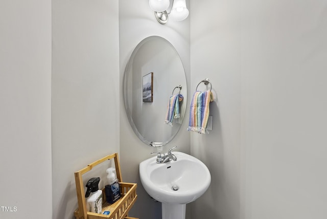 1625 Main Divide Dr, Wake Forest, NC 27587 - bathroom with a sink