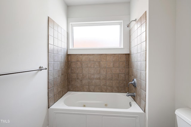 400 W Rosemary St Unit 114, Chapel Hill, NC 27516 - full bath with a whirlpool tub and toilet