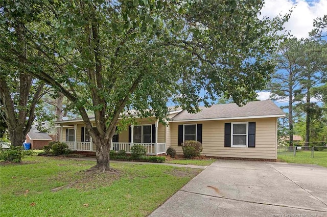 2109 Lothbury Dr, Fayetteville, NC 28304 - photo 2