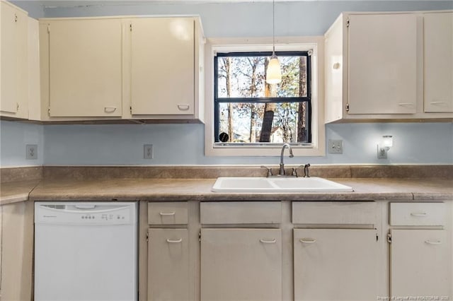 329 Whipple Tree Ln, Fayetteville, NC 28314 - kitchen with dishwasher and pendant lighting