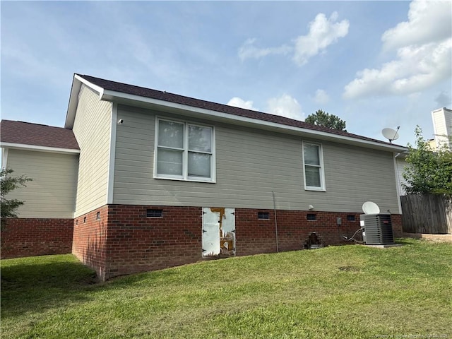 5931 Gist Pl, Fayetteville, NC 28306 - rear view of property with brick siding