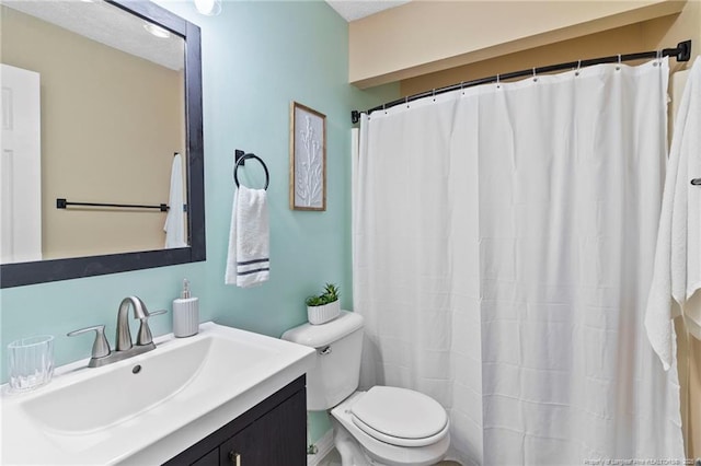 3820 Crusader Dr, Hope Mills, NC 28348 - full bath with vanity and a shower with shower curtain